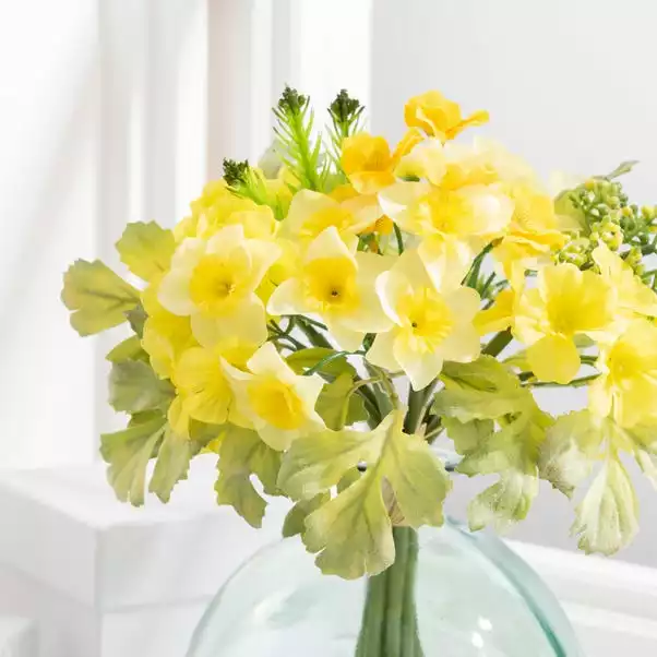 Dunelm Primula And Narcissi Bundle Yellow 30cm 3 Dunelm Primula And Narcissi Bundle Yellow 30cm - Image 3
