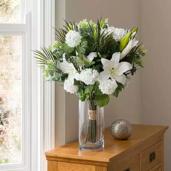 Dunelm Florals Forever Grace Lily Luxury Bouquet White 63cm 1 Dunelm Florals Forever Grace Lily Luxury Bouquet White 63cm