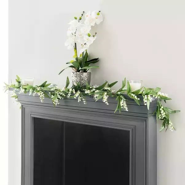 Dunelm Artificial Lily Garland 180cm 1 Dunelm Artificial Lily Garland 180cm