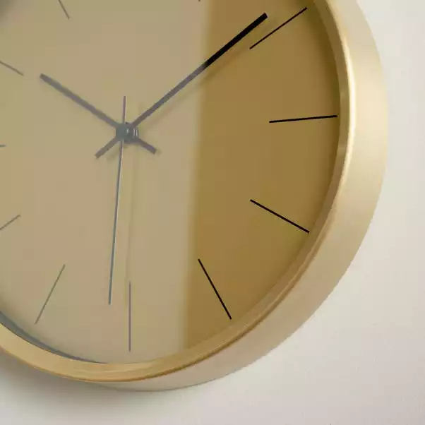 Dunelm Aluminium Gold 26cm Silent Clock 2 Dunelm Aluminium Gold 26cm Silent Clock - Image 2