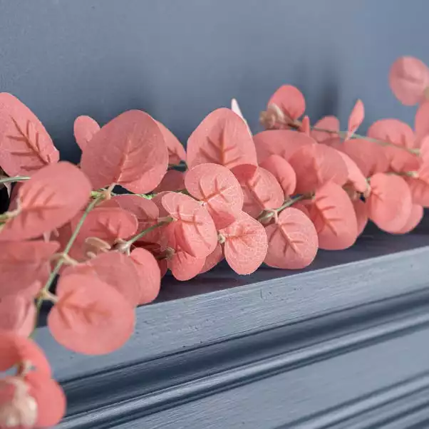 Dunelm Eucalyptus Pink Garland 2 Dunelm Eucalyptus Pink Garland - Image 2