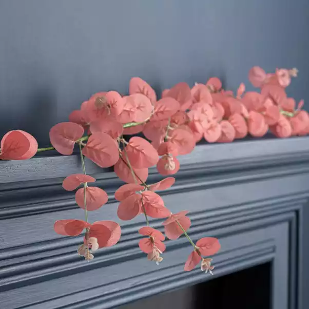 Dunelm Eucalyptus Pink Garland 3 Dunelm Eucalyptus Pink Garland - Image 3