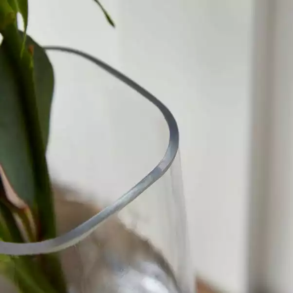 Dunelm Rounded Corner Tank Vase 3 Dunelm Rounded Corner Tank Vase - Image 3