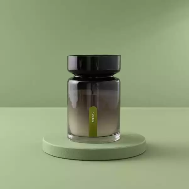 Elements Bergen Amber And Gingerlily Large Candle 1 Elements Bergen Amber And Gingerlily Large Candle