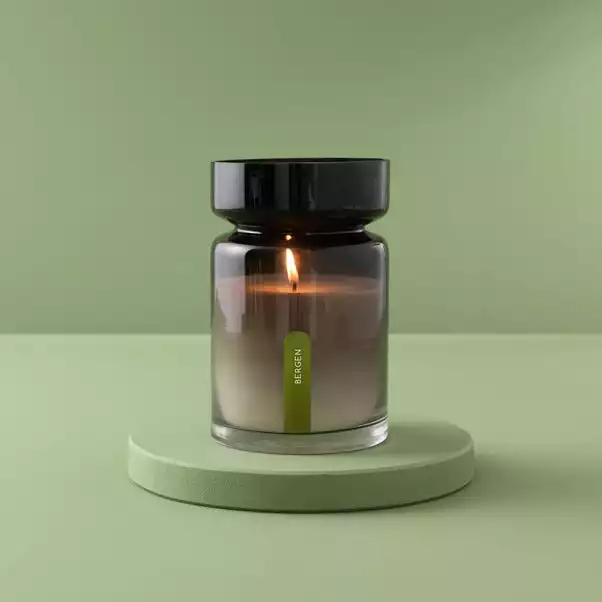 Elements Bergen Amber And Gingerlily Large Candle 2 Elements Bergen Amber And Gingerlily Large Candle - Image 2