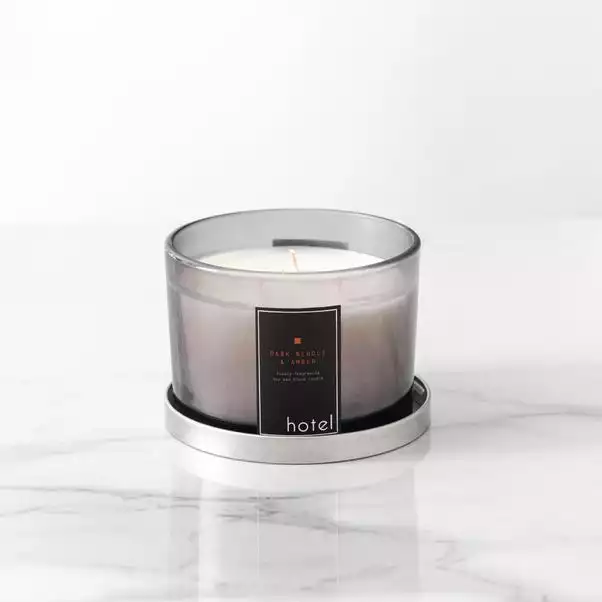 Hotel Neroli And Amber Multiwick Candle 2 Hotel Neroli And Amber Multiwick Candle - Image 2