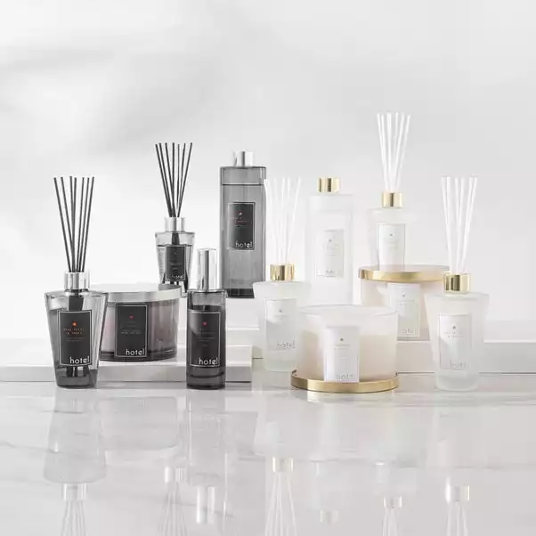 Hotel Neroli And Amber Multiwick Candle 5 Hotel Neroli And Amber Multiwick Candle - Image 5