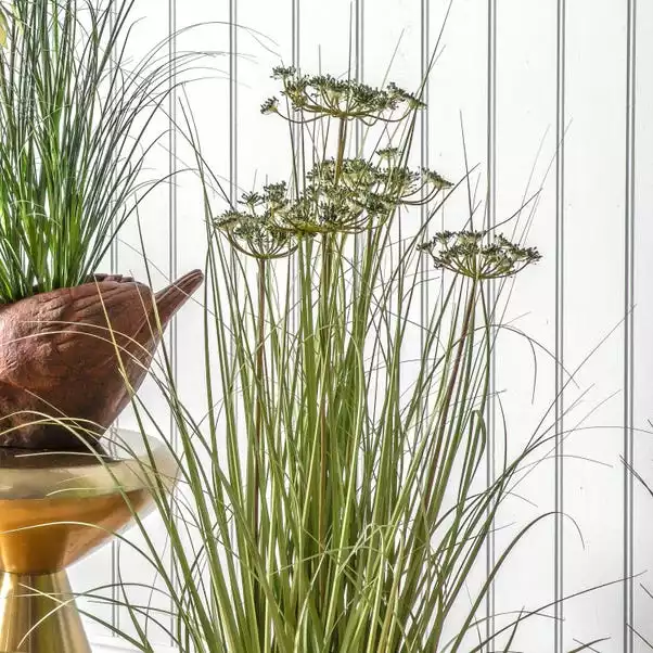 Cedar & Sage Chafford Grass 5 Reeds Blue 1 Cedar & Sage Chafford Grass 5 Reeds Blue