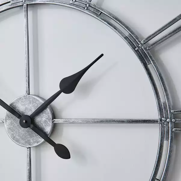 Dunelm Indoor Outdoor Skeleton Clock 100cm Chrome 4 Dunelm Indoor Outdoor Skeleton Clock 100cm Chrome - Image 4